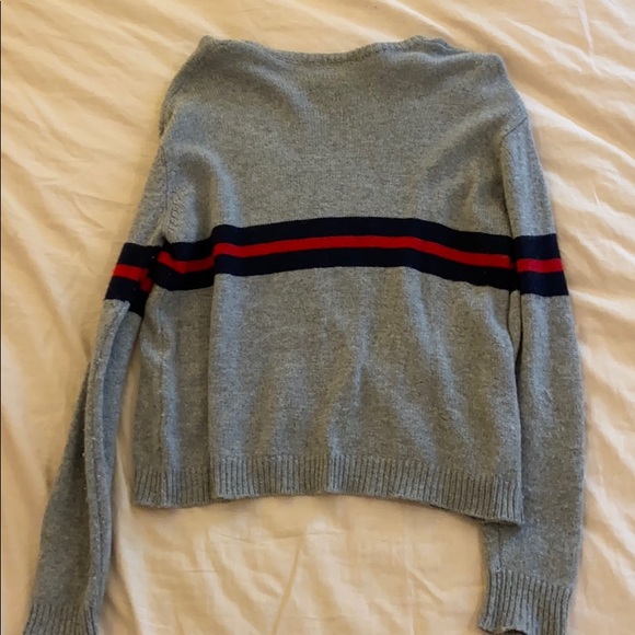 Brandy Melville Bernadette Sweater 1 Size Fits All - Picture 3 of 3